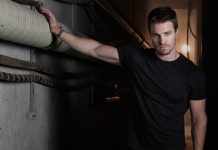 Stephen Amell divulga contagem regressiva para nova temporada de “Arrow”