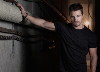 Stephen Amell divulga contagem regressiva para nova temporada de “Arrow”