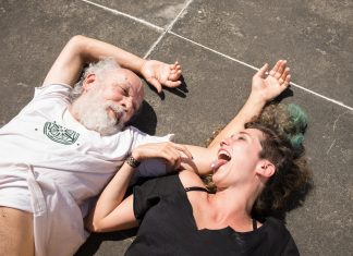 Crítica: Abaixo da Gravidade Crítica: Abaixo da Gravidade