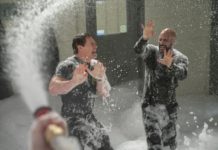 Veja as imagens divulgadas de ” Brincando com Fogo”, com John Cena