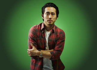 Steve Yeun é confirmado em filme do diretor de “Parasita”