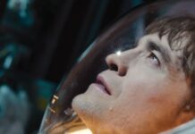 Robert Pattinson brilha “Mickey 17” em thriller psicológico de Bong Joon Ho